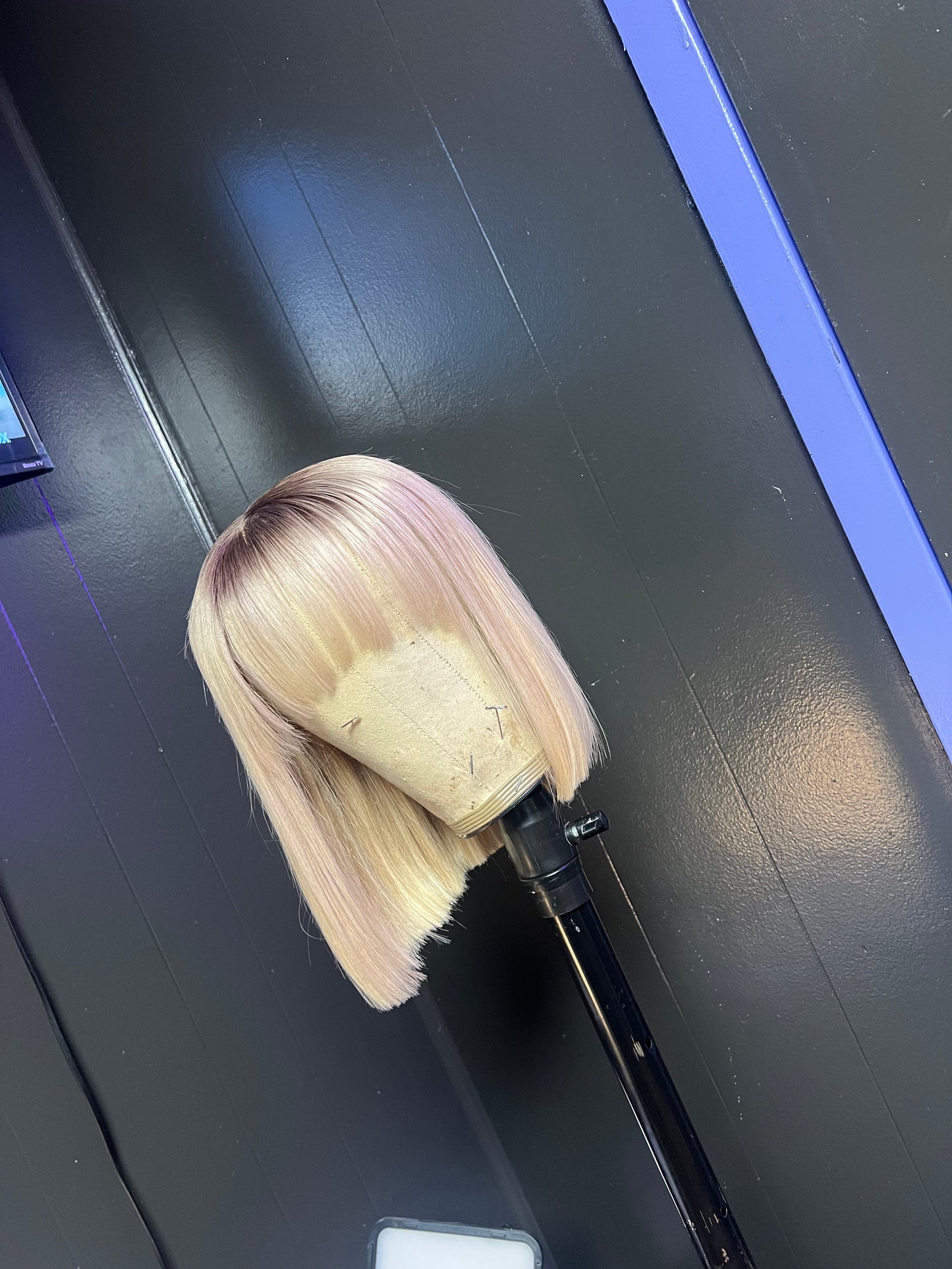 Chinese bang ash blonde Clut cut